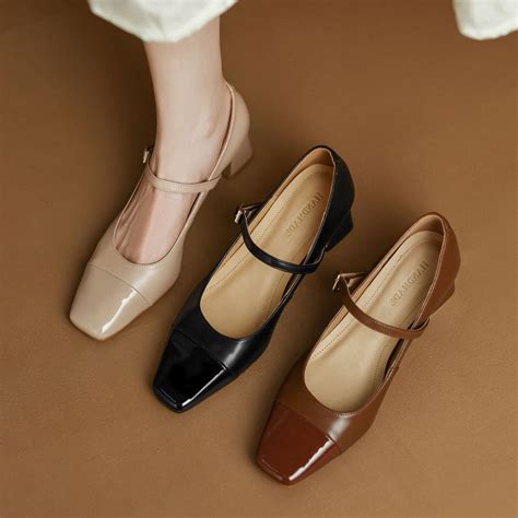 mary jane flat heel shoes